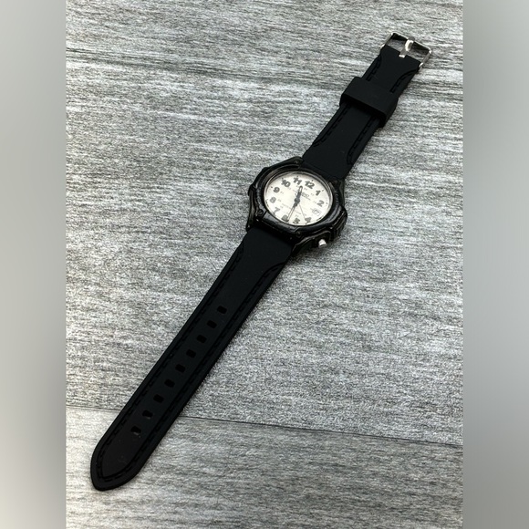 VTG Casio Illuminator Wristwatch FT-500 2312 Water Resistant 100M 10Bar Works - Picture 11 of 16